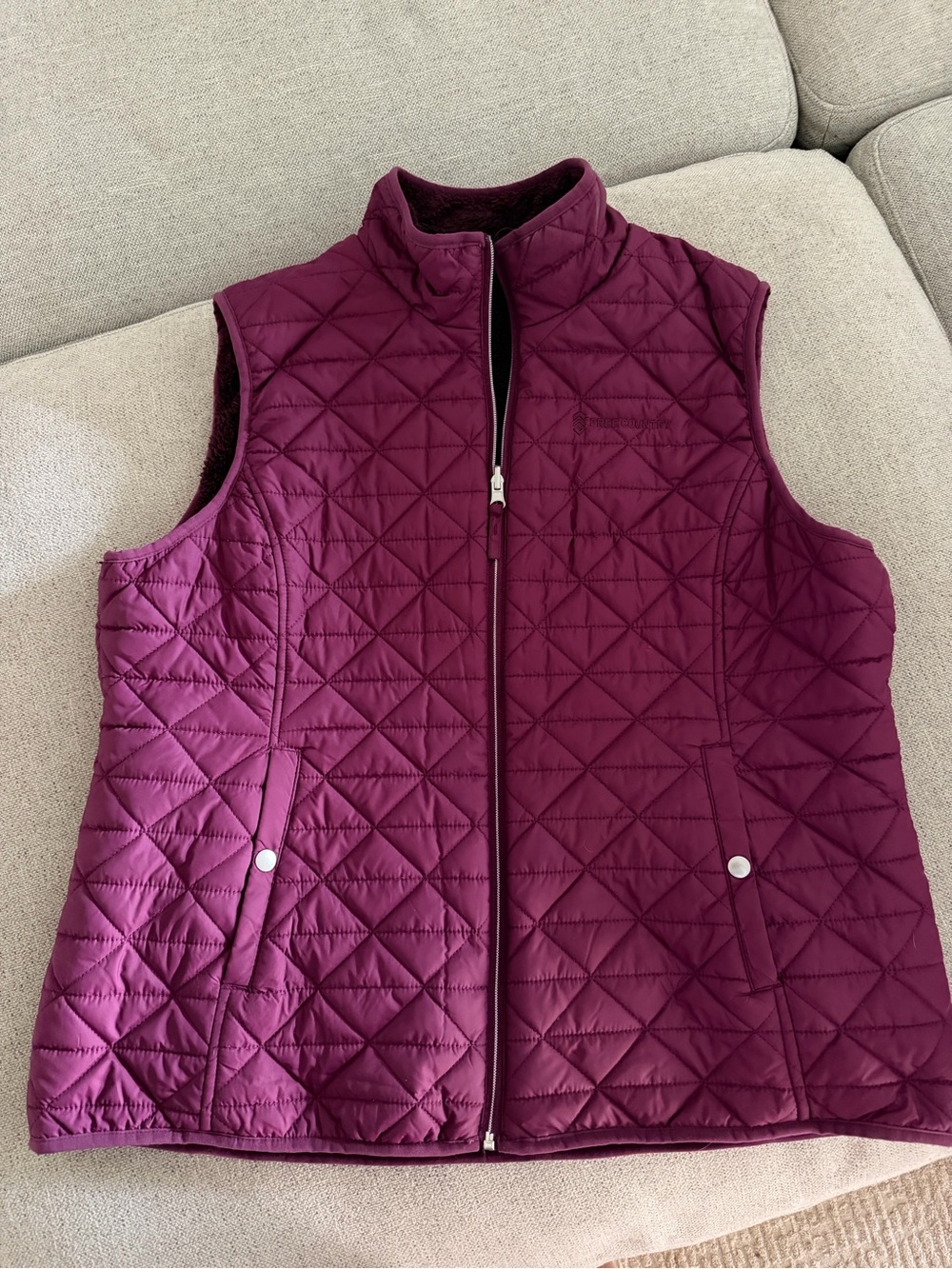 Free Country Reversible Quilted Women's Vest - Wine XXL